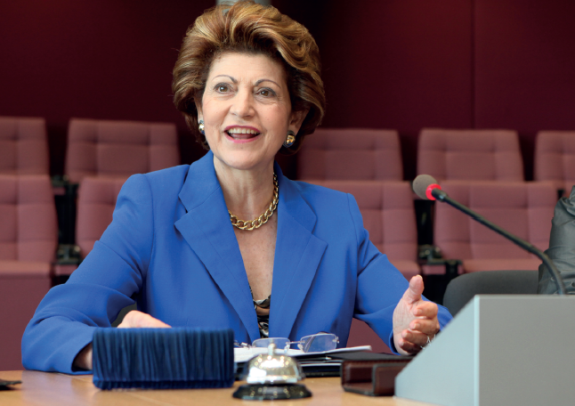 Revue 39 – Interview d’Androulla Vassiliou