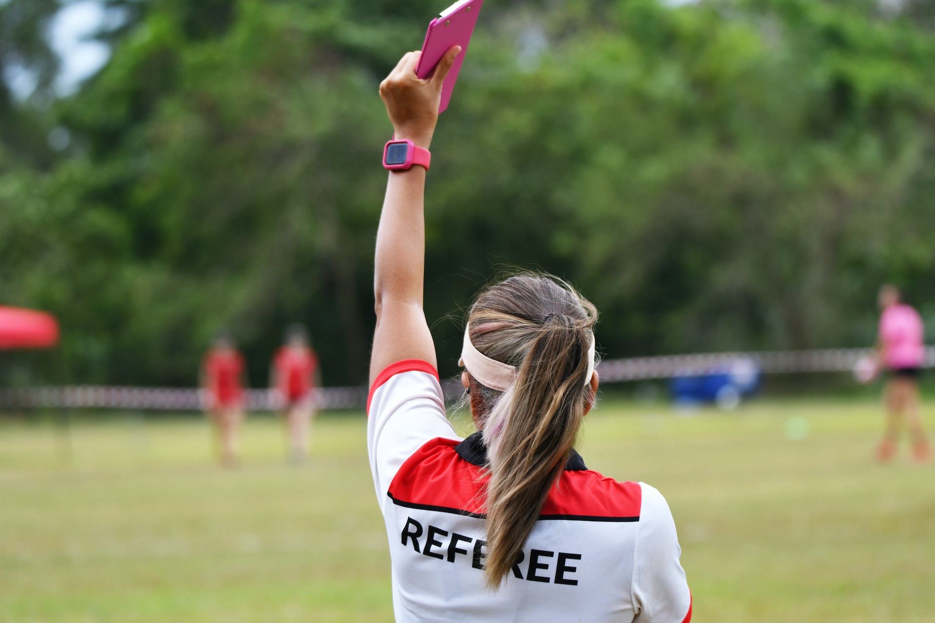 La difficile progression de l’arbitrage féminin multisport